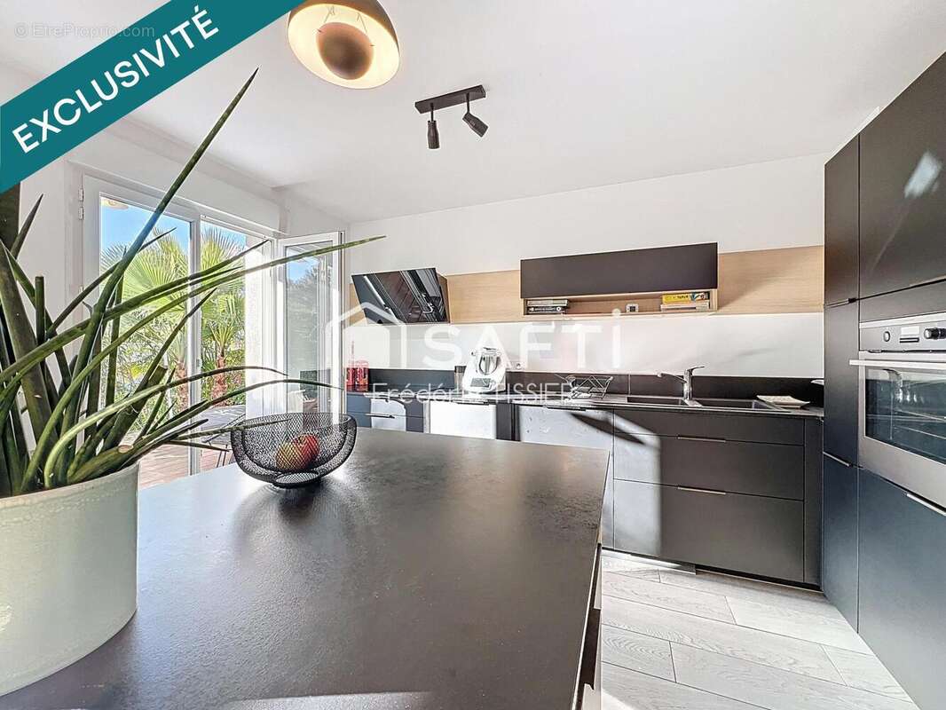 Photo 5 - Maison à LA ROQUETTE-SUR-SIAGNE