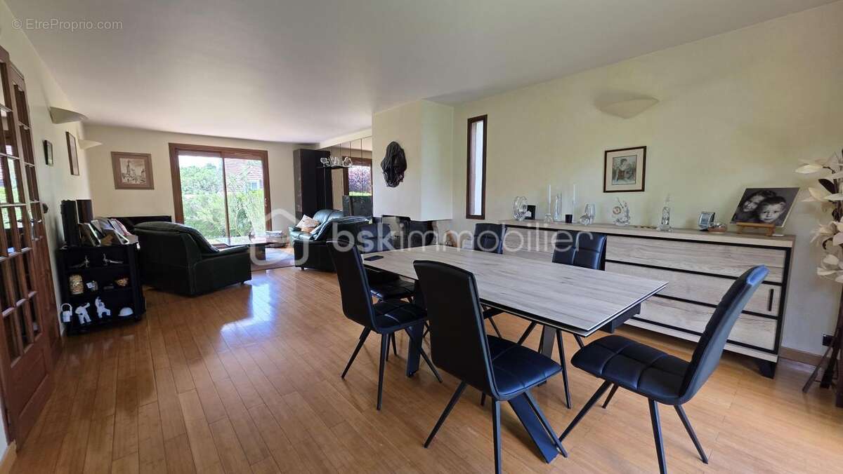 Maison à SAINT-GERMAIN-LES-CORBEIL