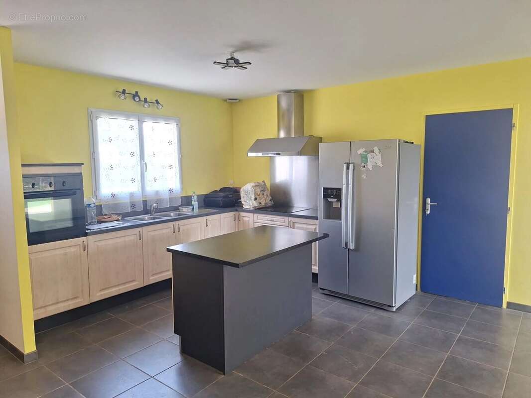 Maison recente avec garage et terrain - photo 3