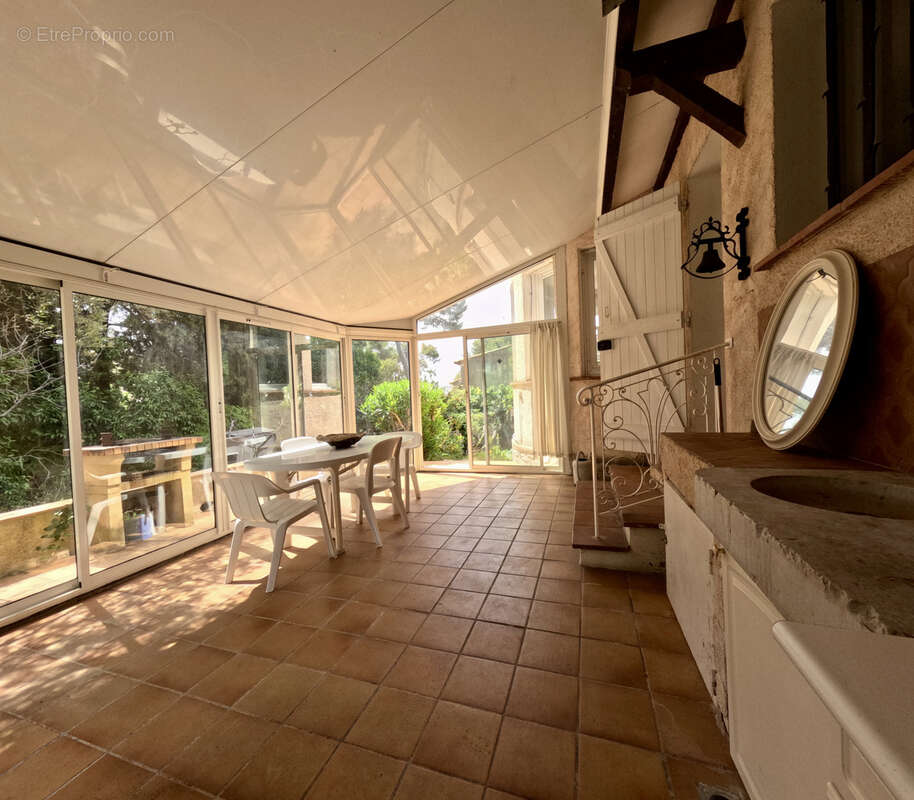 Maison à CARQUEIRANNE