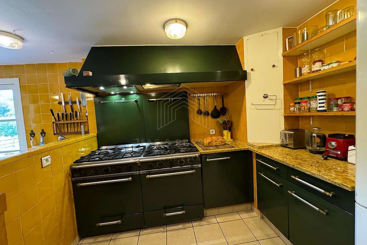 Maison à SAINT-LAURENT-DE-CERDANS