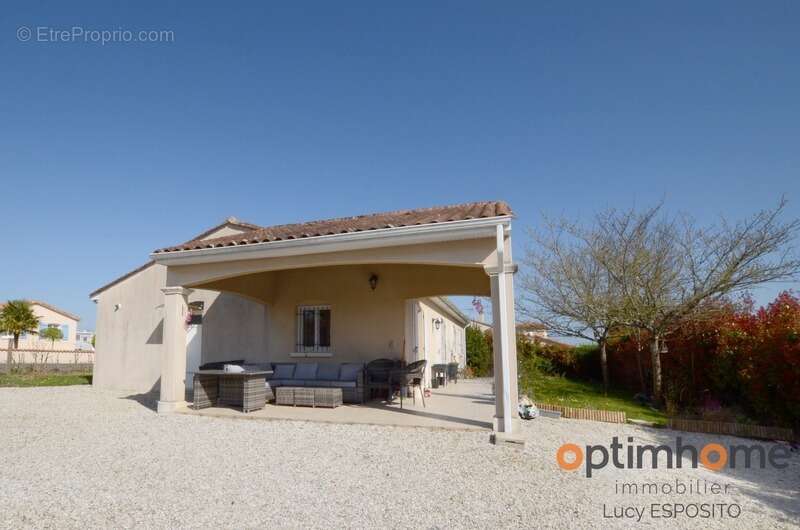 Maison à CHAMPAGNE-MOUTON