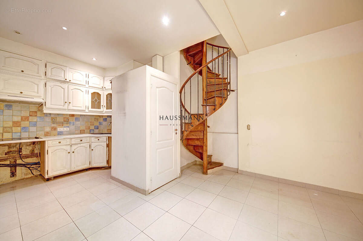 Appartement à PARIS-5E