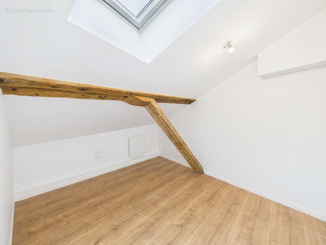 Appartement à VALS-PRES-LE-PUY