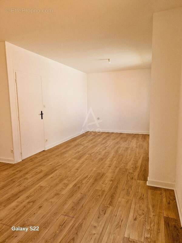 Maison à CROIX-CHAPEAU