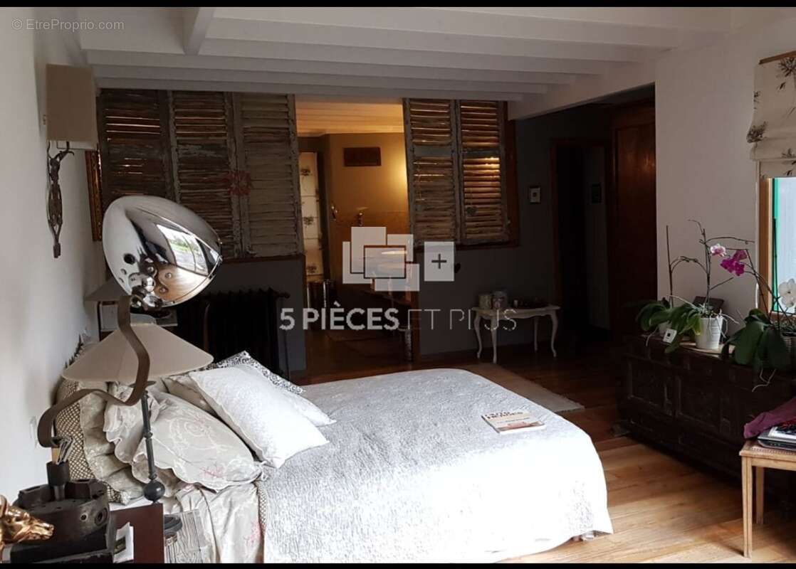 Maison à SAINT-MAUR-DES-FOSSES