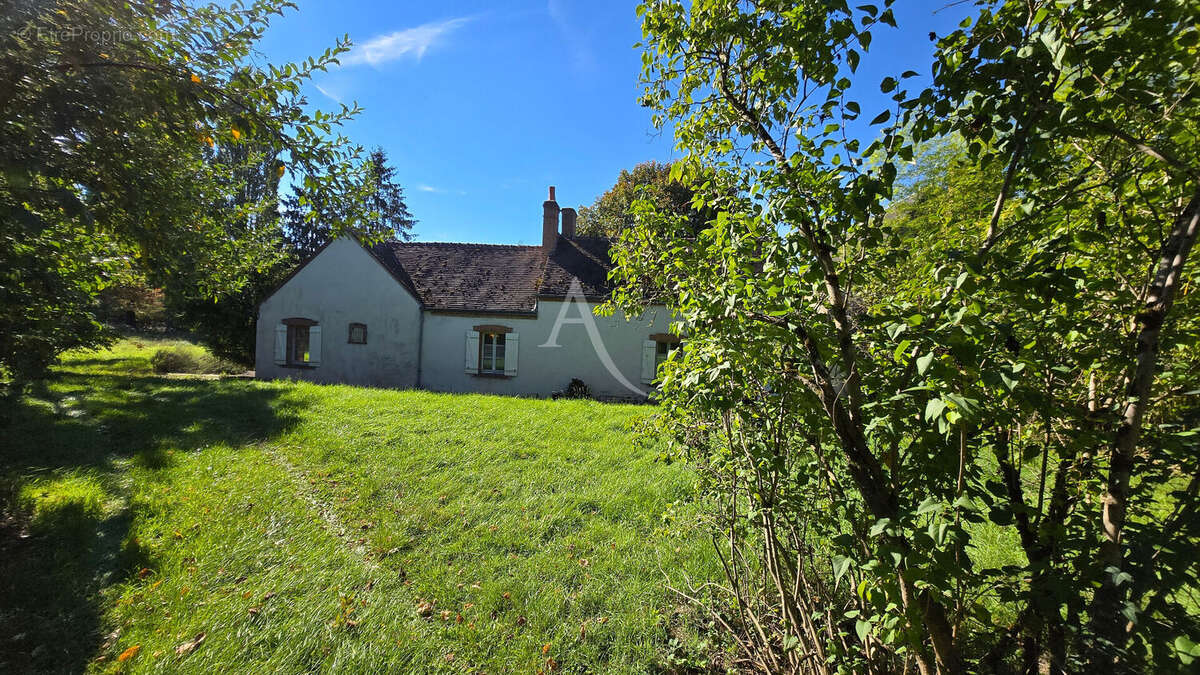 Maison à LES BORDES