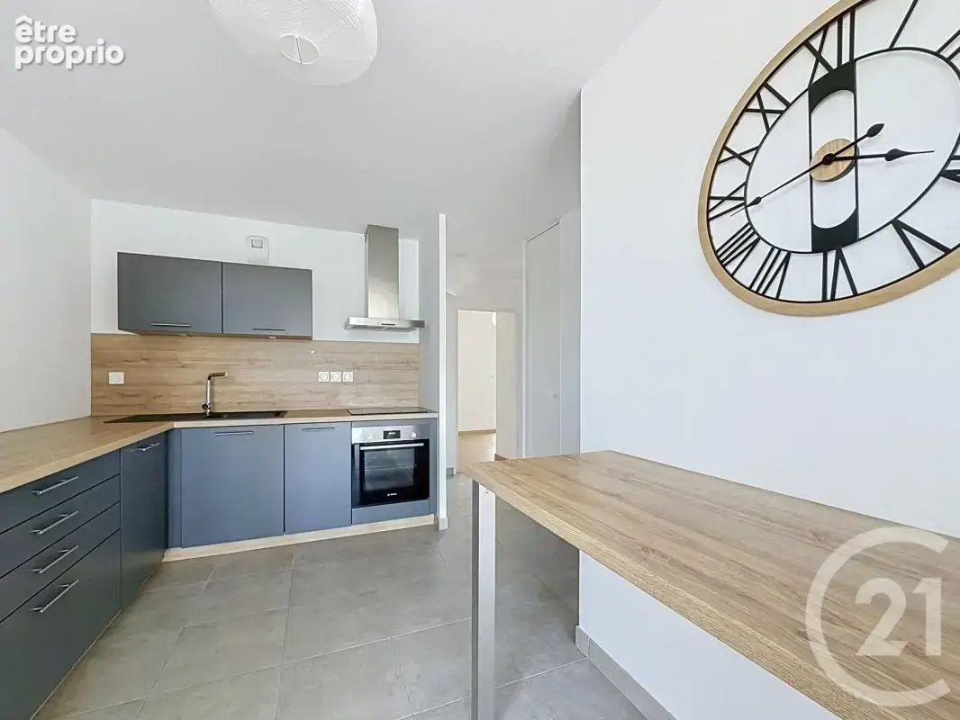 Appartement 64 m² à Brignais  - photo 8