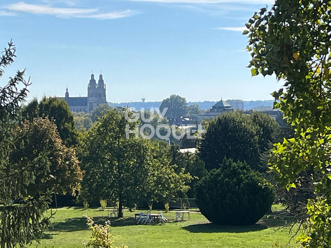Appartement à SAINT-CYR-SUR-LOIRE