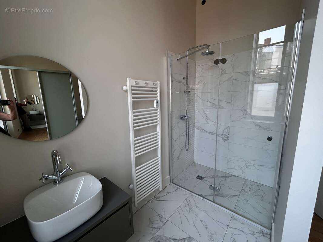 Appartement à vendre 3/ 4 avec balcon immeuble pierre Jardin public  BORDEAUX (33) - photo 10