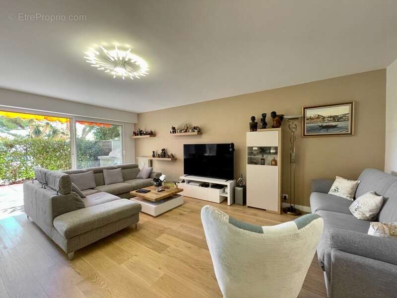 Appartement en rez-de-jardin, au calme, rénové - photo 4