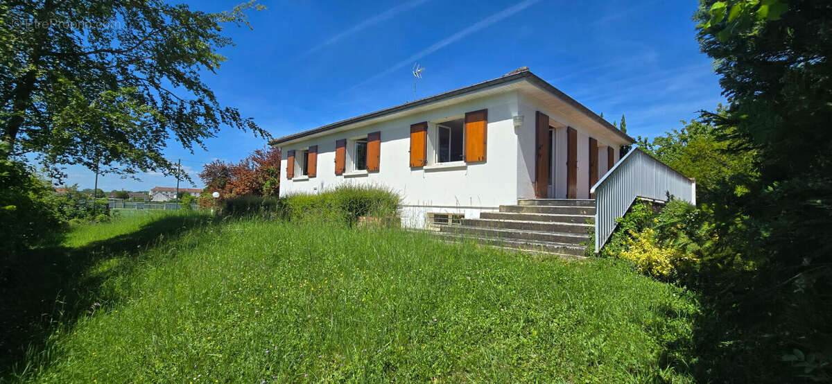 Maison à SAINT-ANDRE-LES-VERGERS