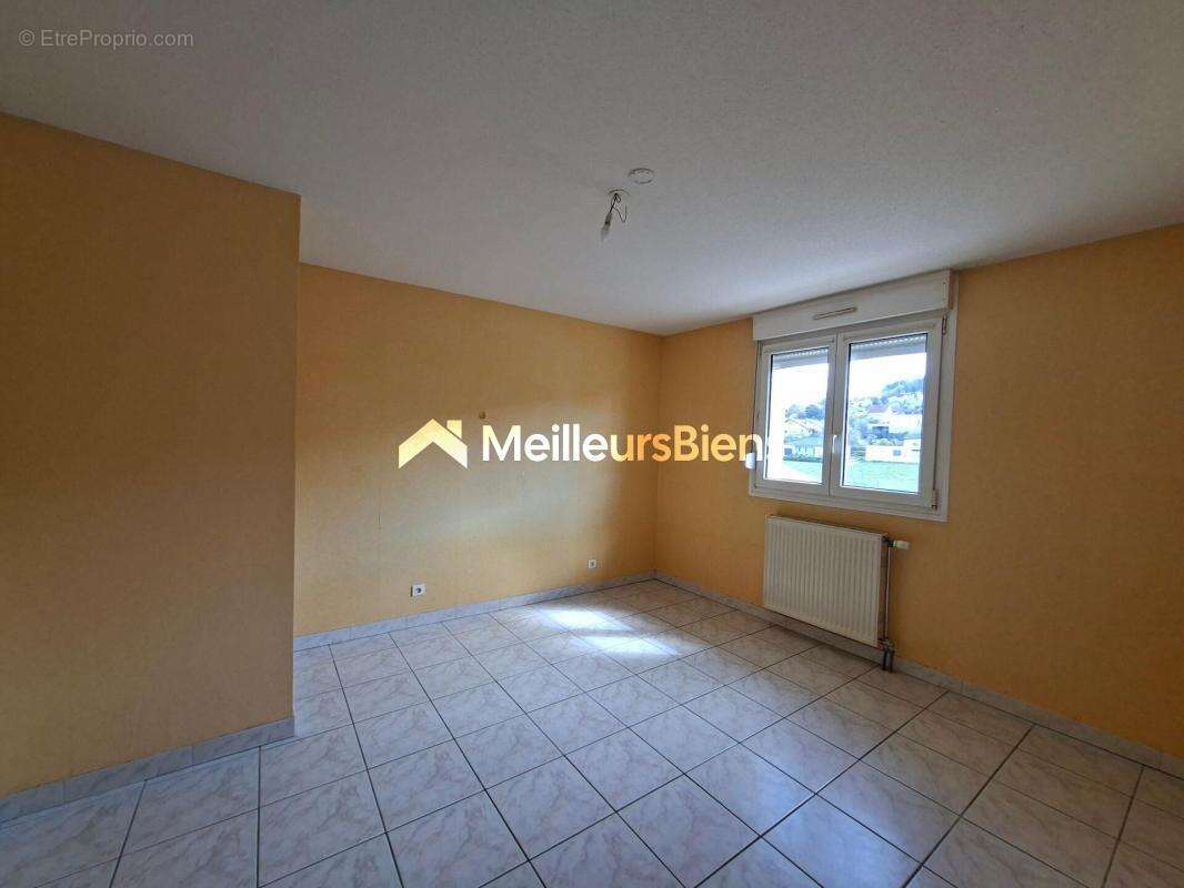 Appartement à ECHENOZ-LA-MELINE