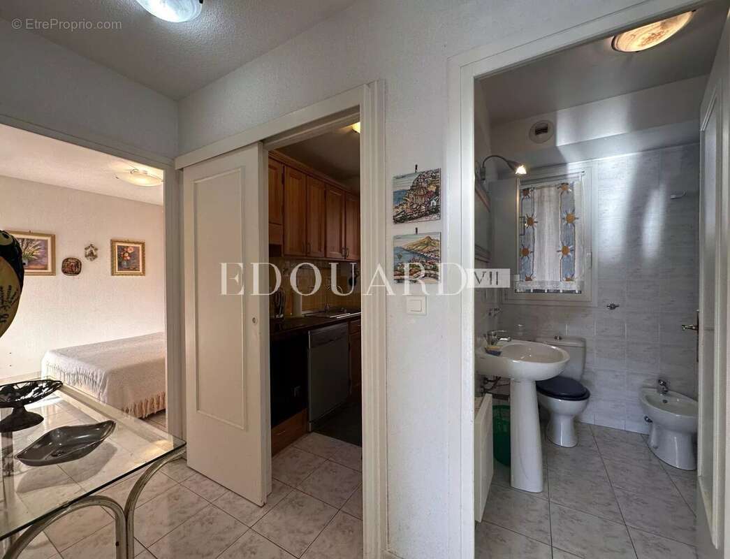 Appartement à ROQUEBRUNE-CAP-MARTIN