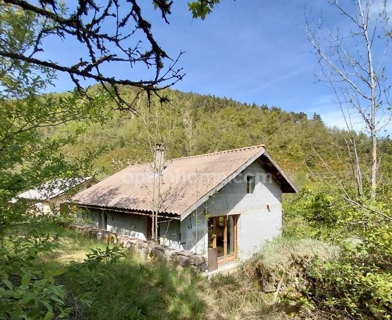 Maison à MONTBRAND
