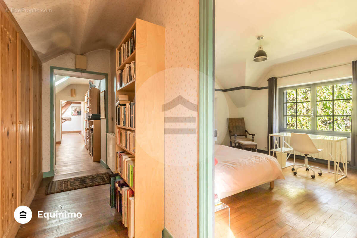 Maison à LOUVECIENNES