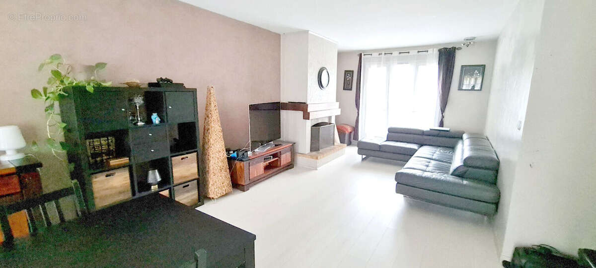 Maison à MITRY-MORY