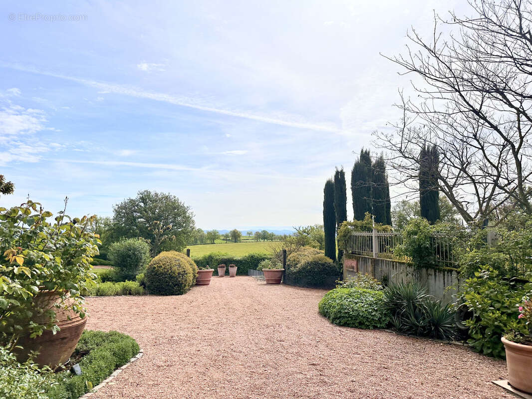 Maison à MONTAIGUET-EN-FOREZ