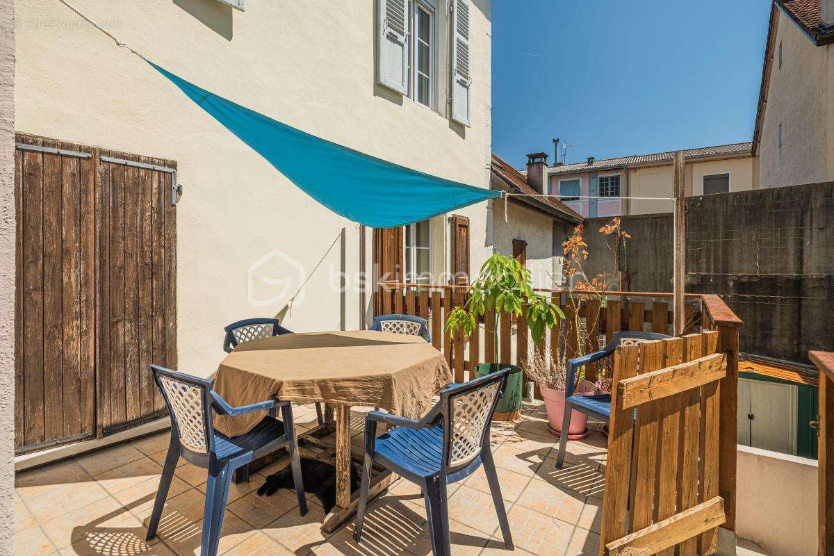 Appartement T3 avec terrasse en plein cœur de Rumilly – Idéal premier achat ou investissement - photo 11