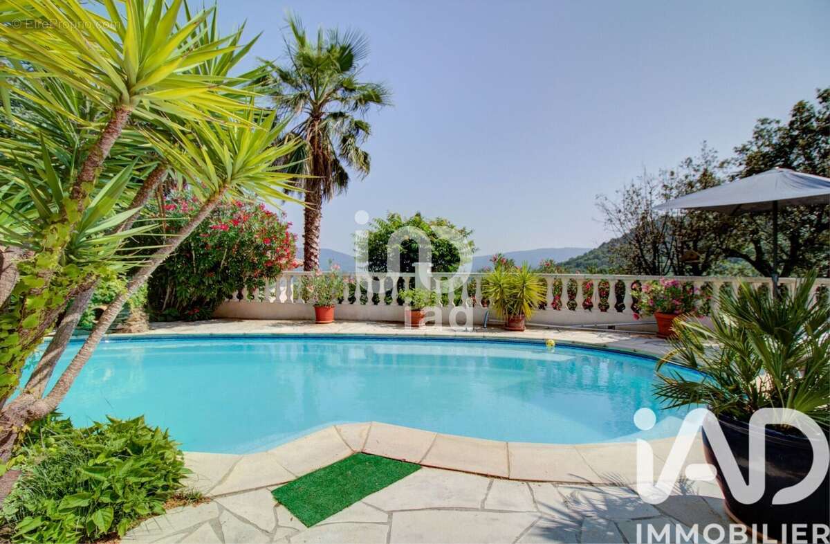 Photo 3 - Maison à PLAN-DE-LA-TOUR