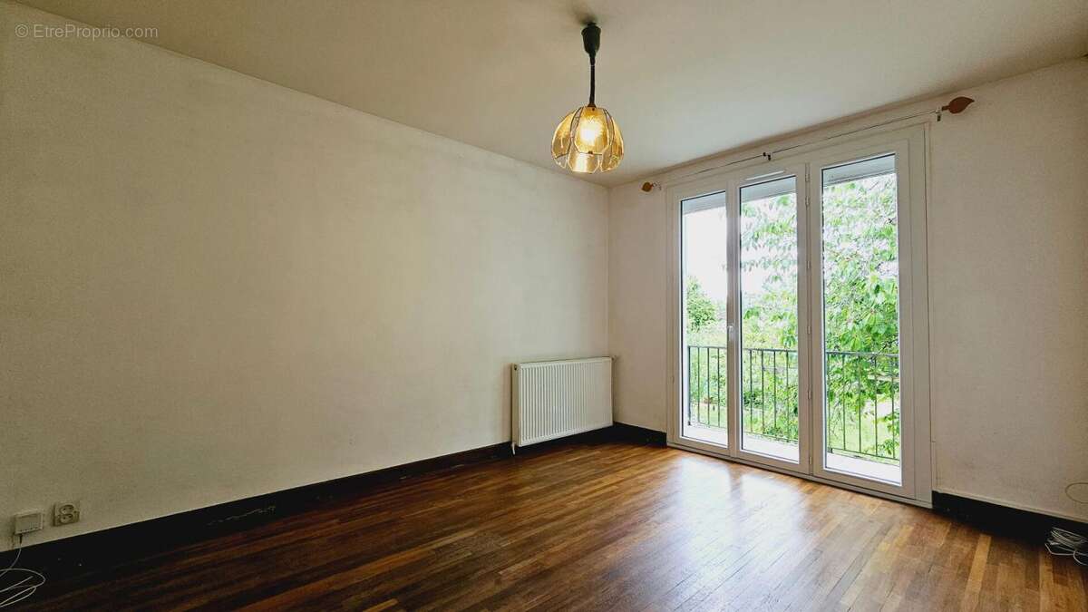 Maison à MEHUN-SUR-YEVRE