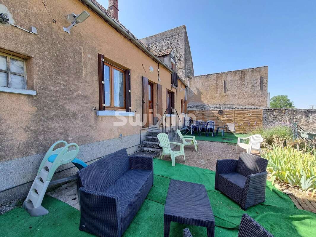 Maison à POUSSEAUX