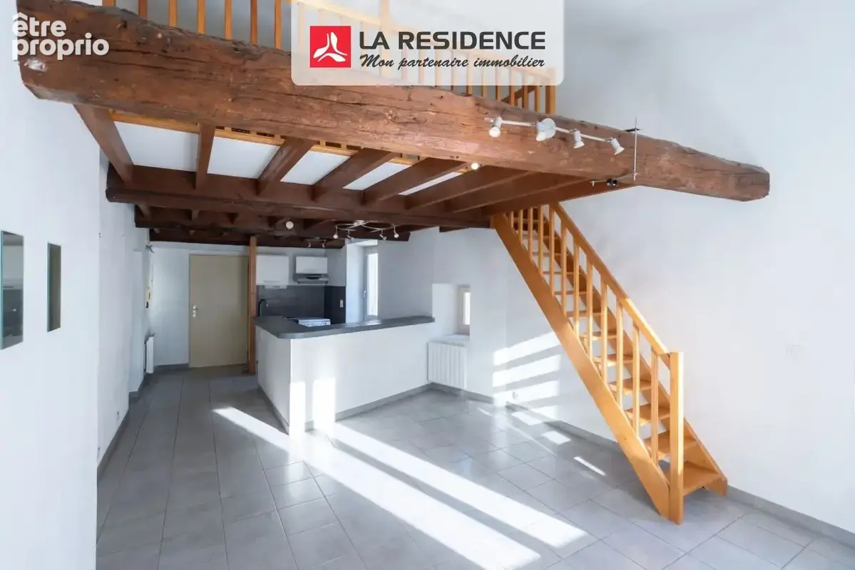 Appartement à ETOILE-SUR-RHONE