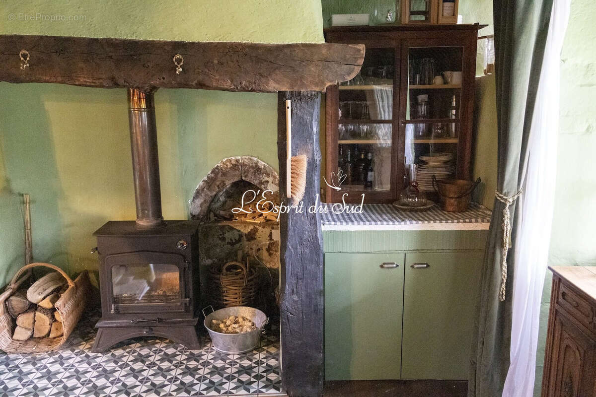 Maison 134 m² à Parisot  - photo 7