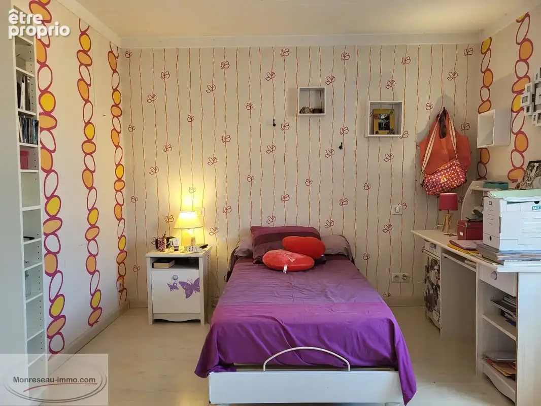 Propriete familiale avec caveau de 60m² ! - photo 8