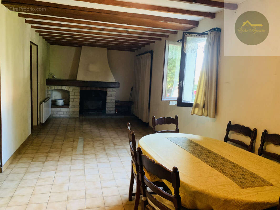 Maison à DOMATS
