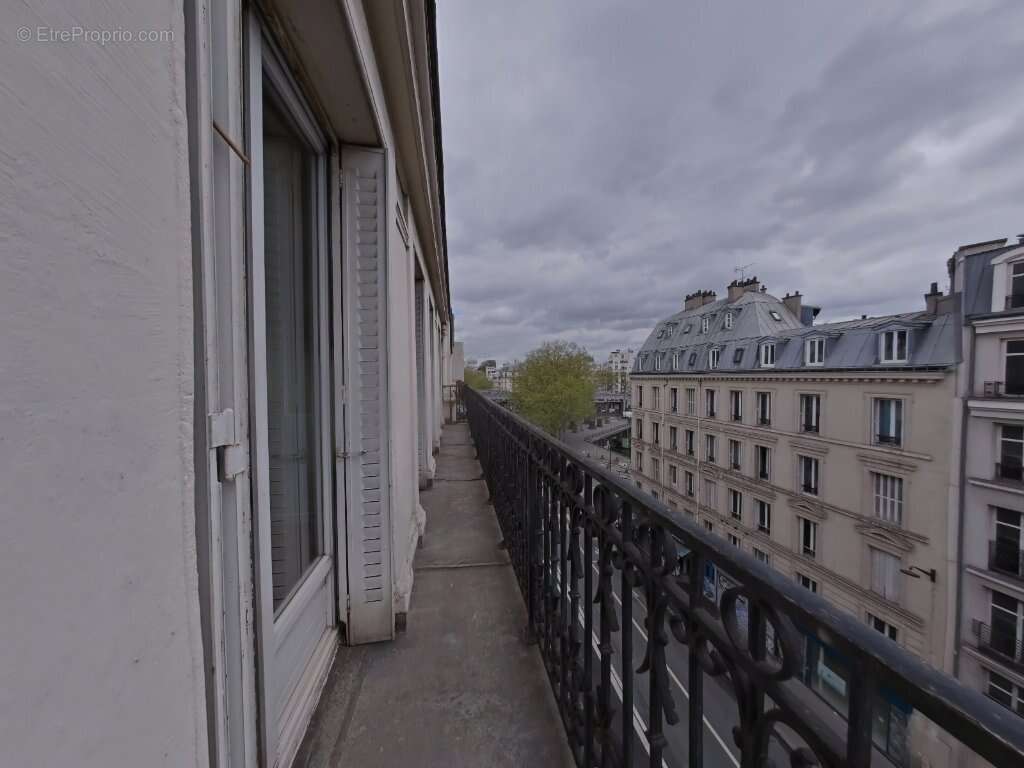 Appartement à PARIS-10E