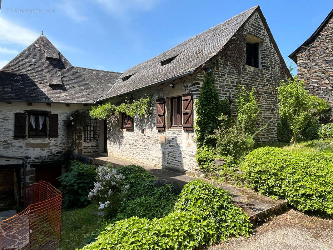 Maison à DONZENAC