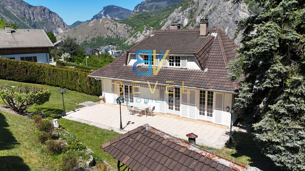 Maison à VILLARGONDRAN