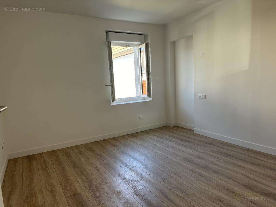 Maison à NEUILLY-EN-THELLE