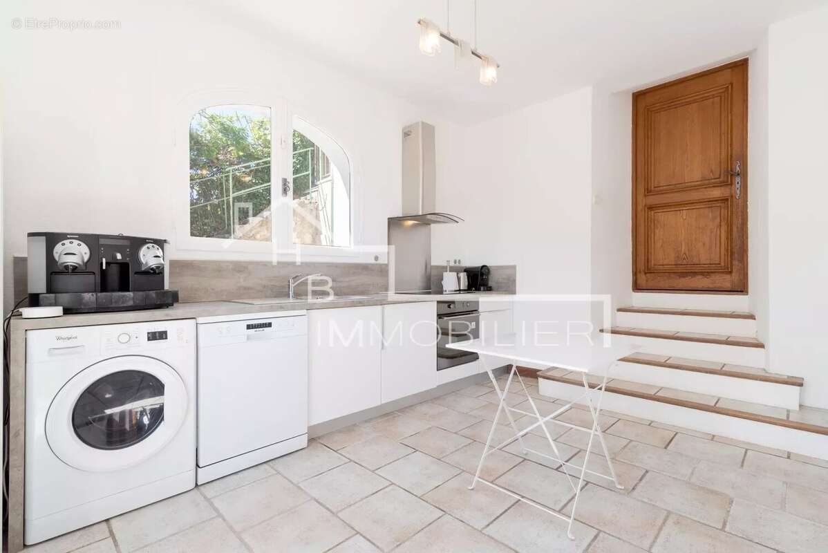 Maison 233 m² à Cagnes-Sur-Mer  - photo 20