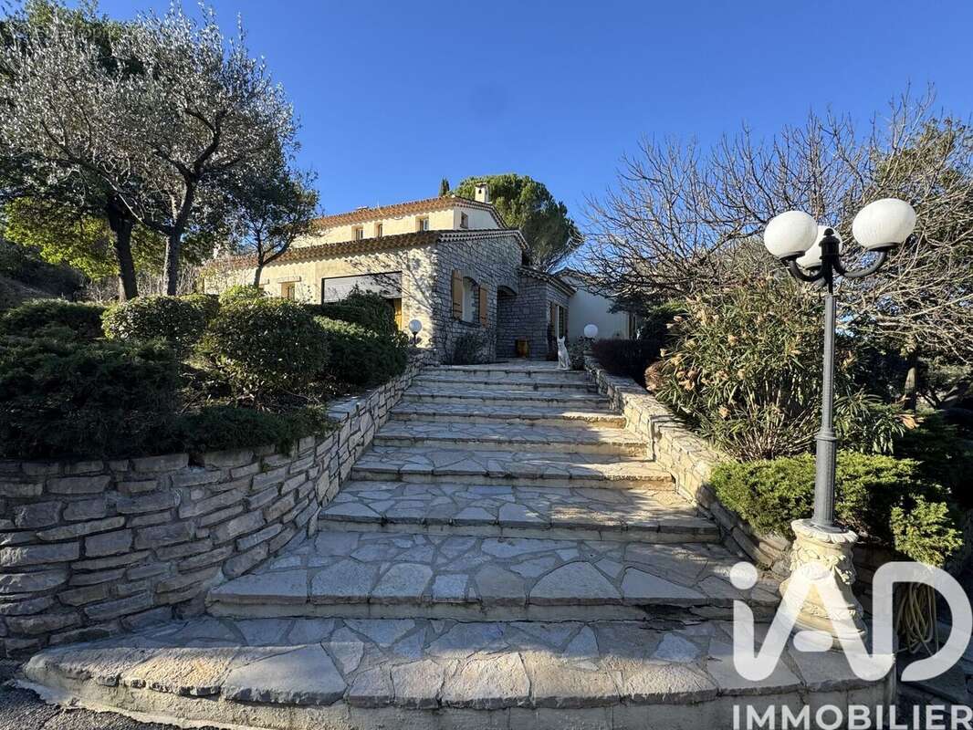 Photo 2 - Maison à SAINT-PRIVAT-DES-VIEUX