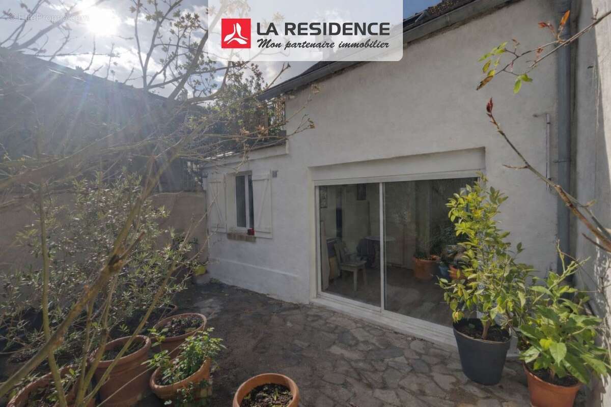 Maison à NEAUPHLE-LE-CHATEAU