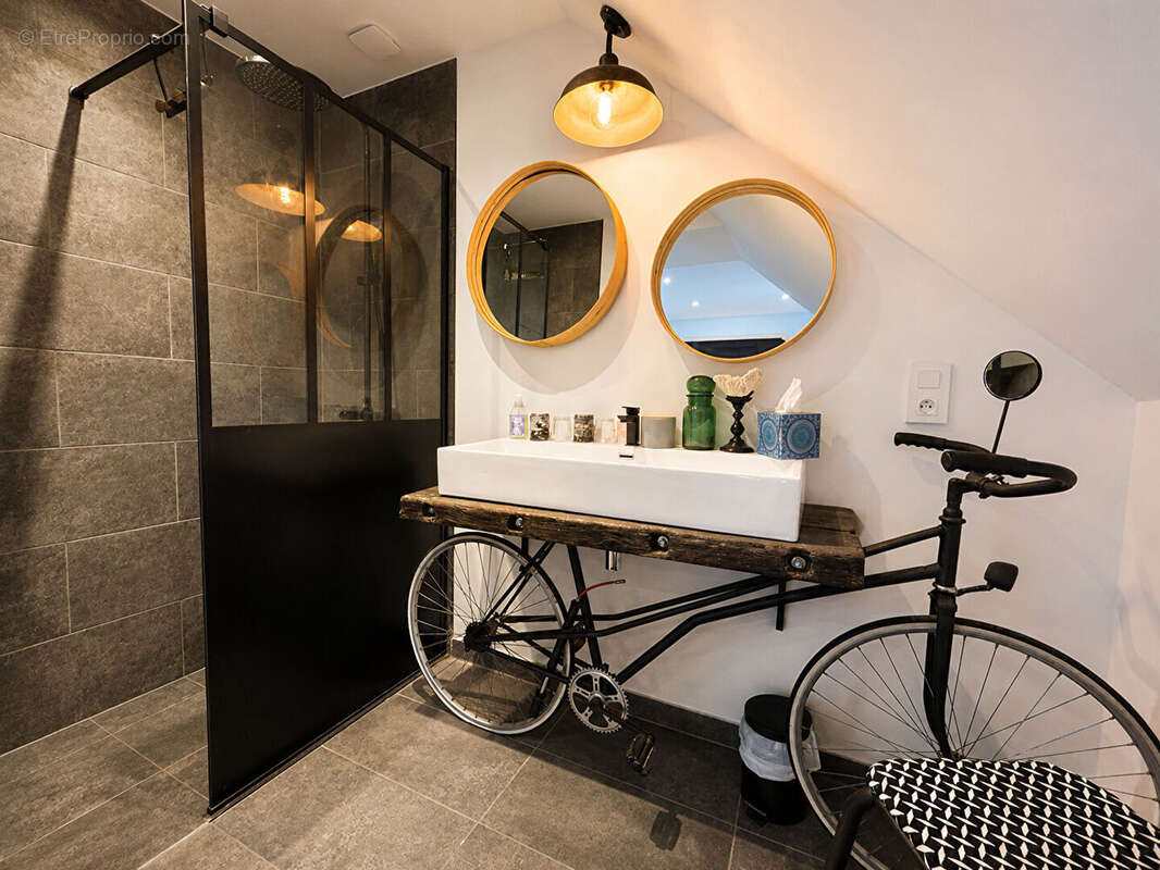 PLOUDALMEZEAU - Magnifique Maison de Maître en pierre de 182 m² - photo 6