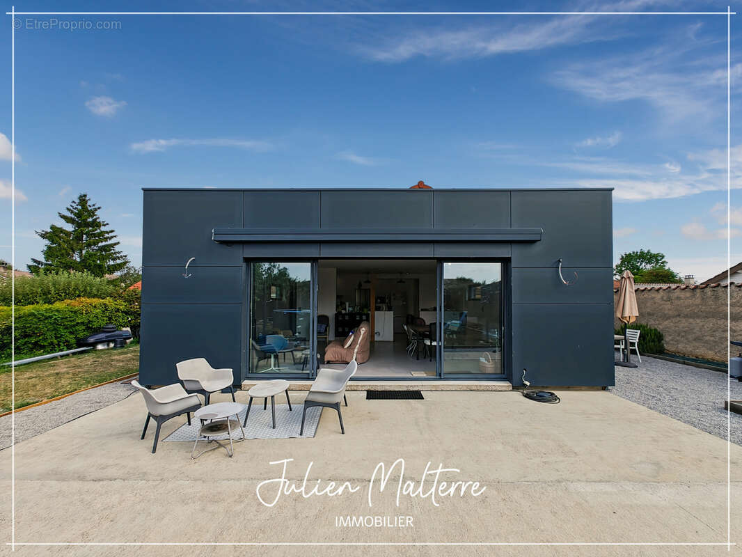 St-Just-St-Rambert, maison d'architecte 147 m², 4 chambres, garage double sur terrain de 985 m² - photo 7