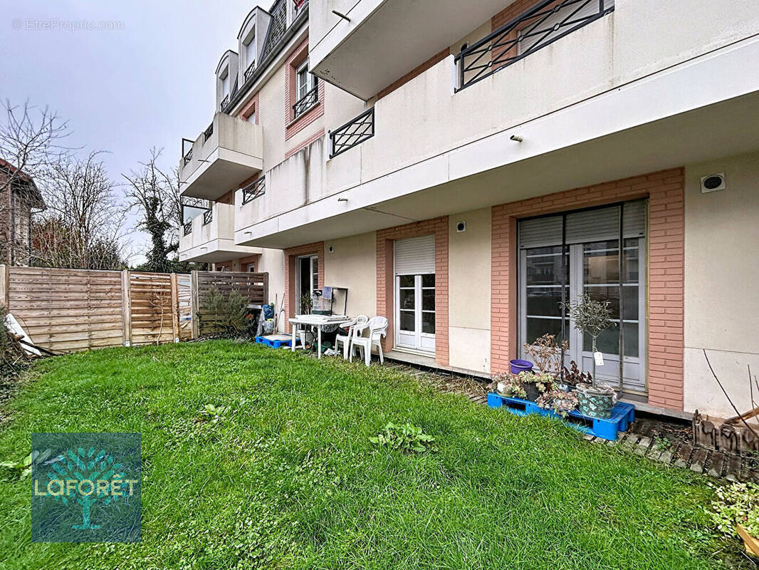 Appartement à CORBEIL-ESSONNES