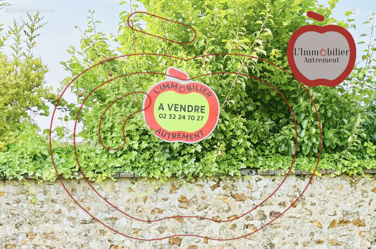 Terrain à VERNEUIL-SUR-AVRE