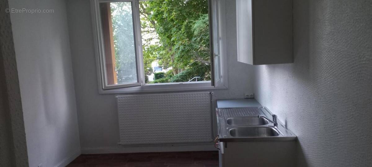   - Appartement à LA MULATIERE