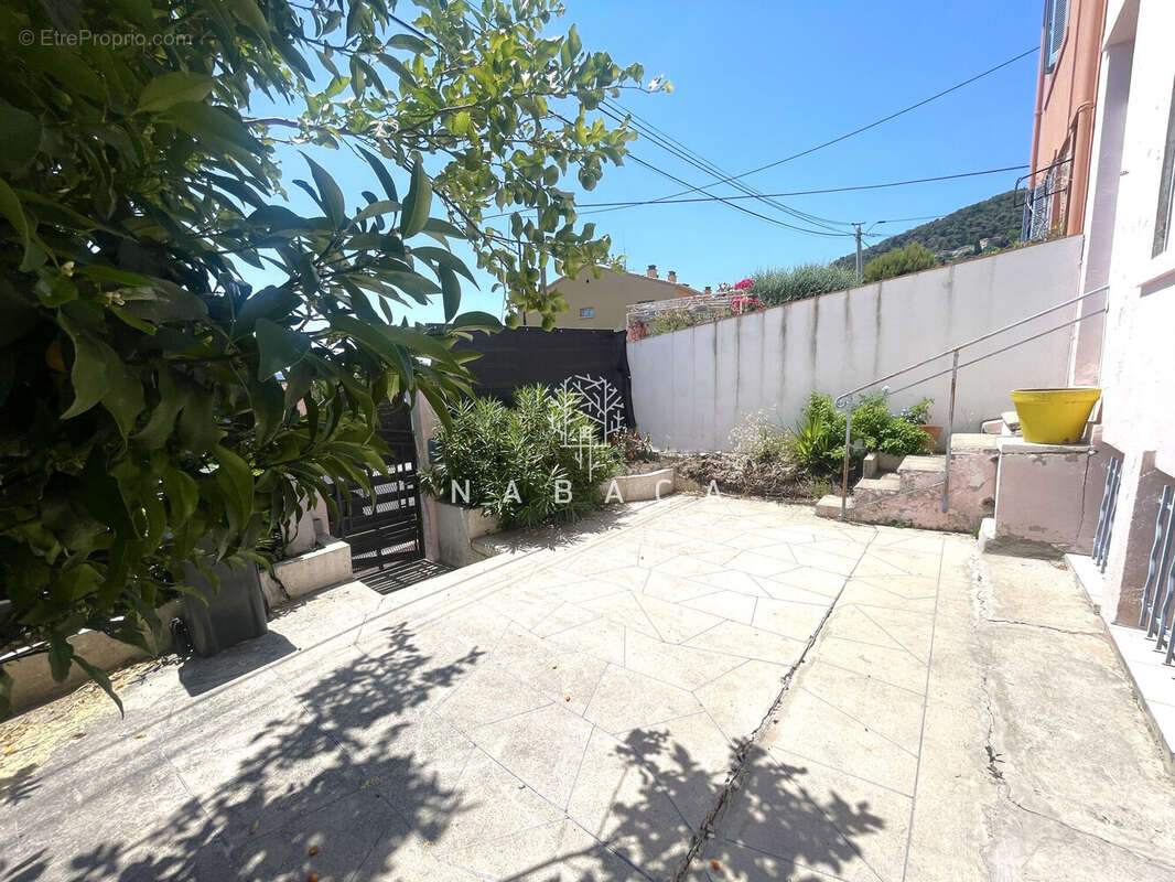 Maison 51 m² à Grasse  - photo 2
