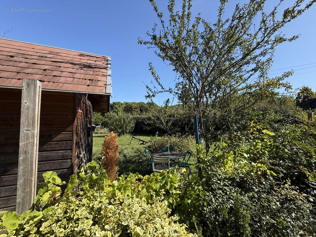 Maison à SAINT-SATUR