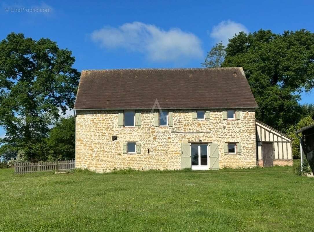 Maison à LE PIN-AU-HARAS