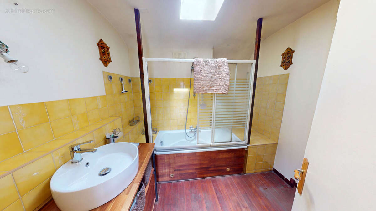 Appartement à DOMENE
