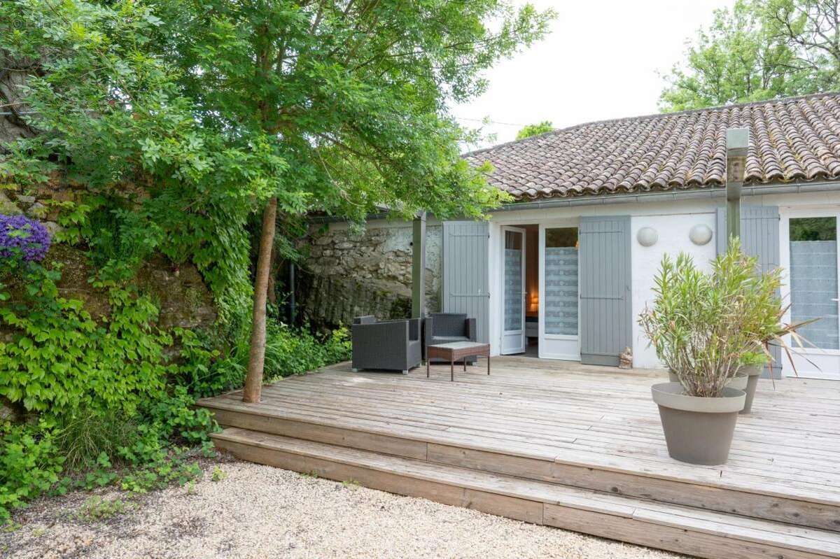 Maison à MONFLANQUIN