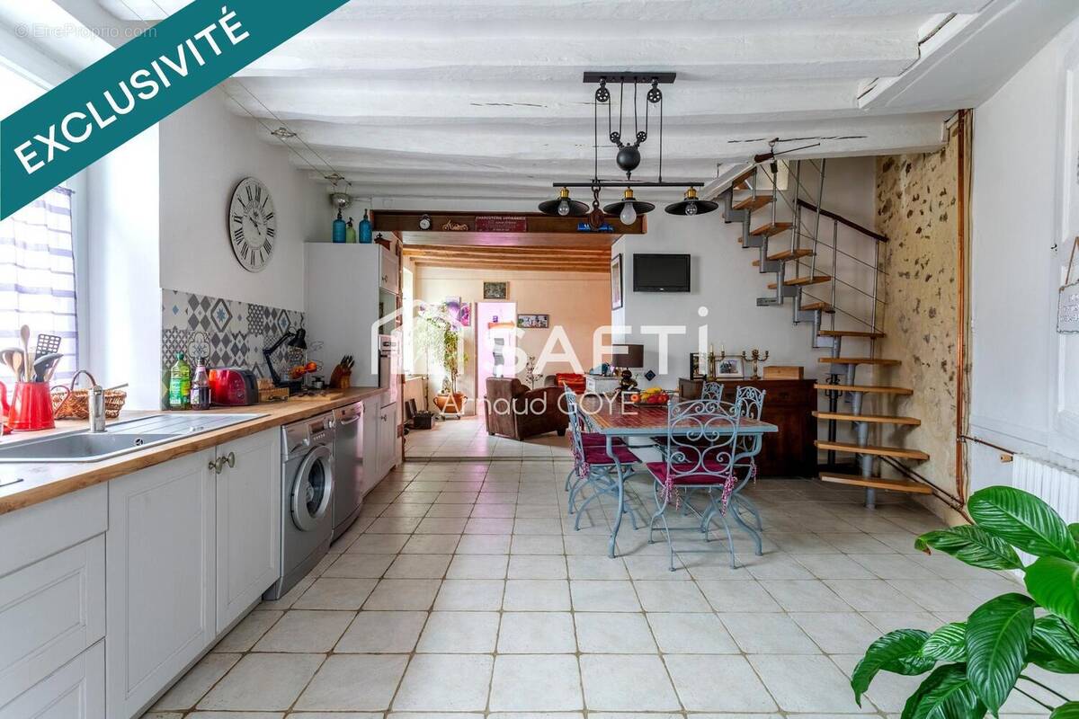 Photo 1 - Maison à ALLONNES