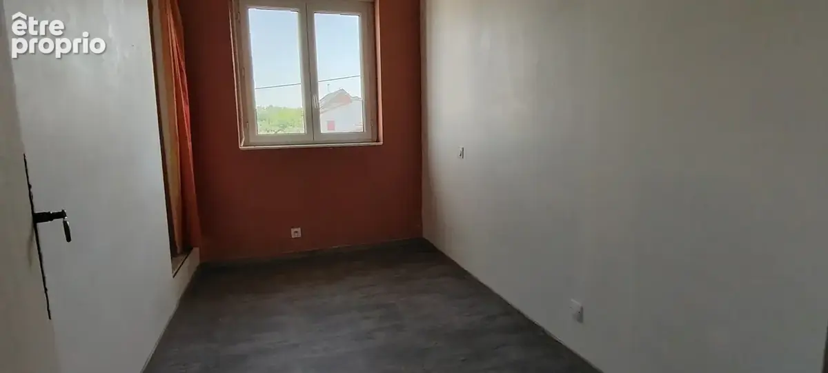 ensemble immobilier de deux maisons SAINTE RADEGONDE (79) - photo 11
