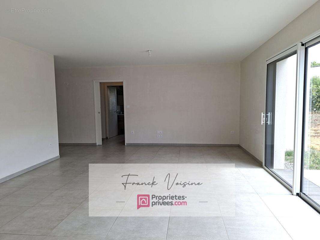 A VENDRE aux Herbiers, Maison de 84 m2 env avec 3 chambres sur une parcelle de 410 m2 - photo 11
